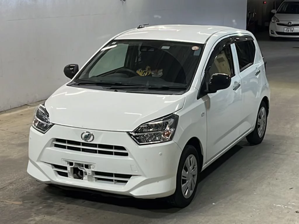 Daihatsu Mira e:S LA350S 2021